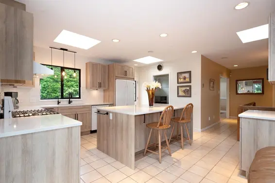 530 East Queens Road, North Vancouver For Sale - image 5