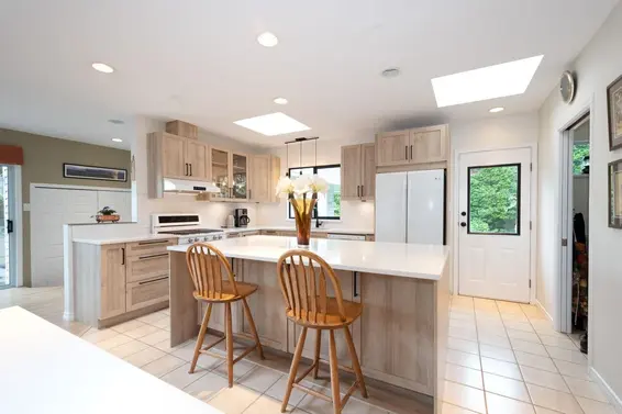 530 East Queens Road, North Vancouver For Sale - image 9