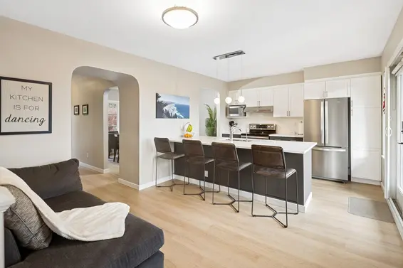 506 Tempe Crescent, North Vancouver For Sale - image 4