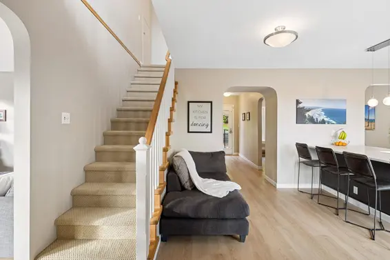 506 Tempe Crescent, North Vancouver For Sale - image 5