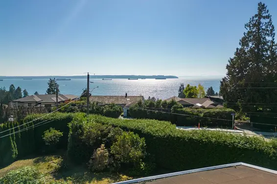3204 Thompson Crescent, West Vancouver