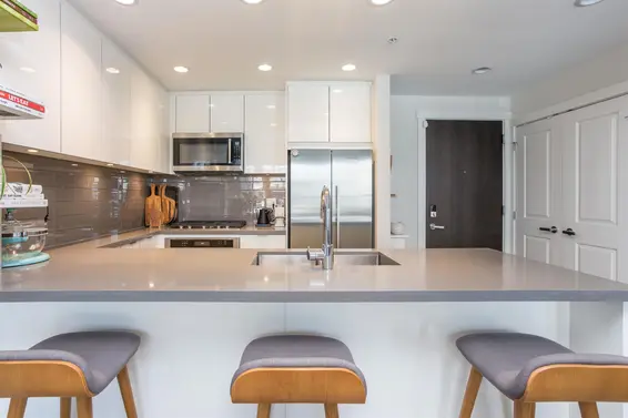277 West 1st Street, North Vancouver For Sale - image 3