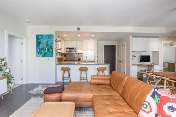277 West 1st Street, North Vancouver For Sale - image 5