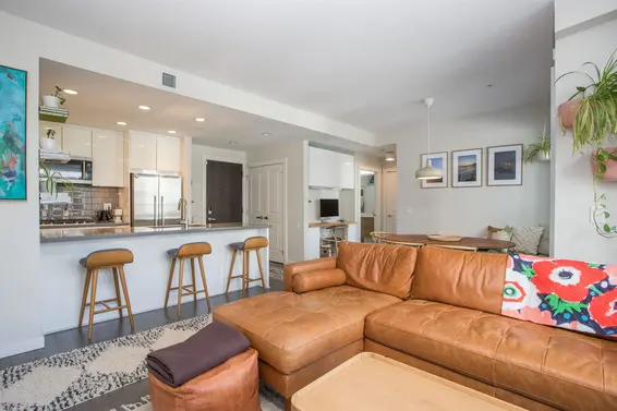 277 West 1st Street, North Vancouver For Sale - image 6
