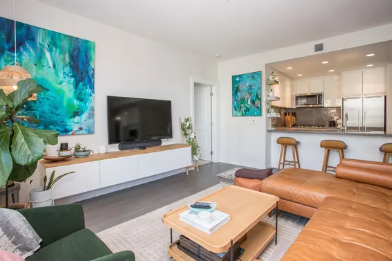 277 West 1st Street, North Vancouver For Sale - image 7