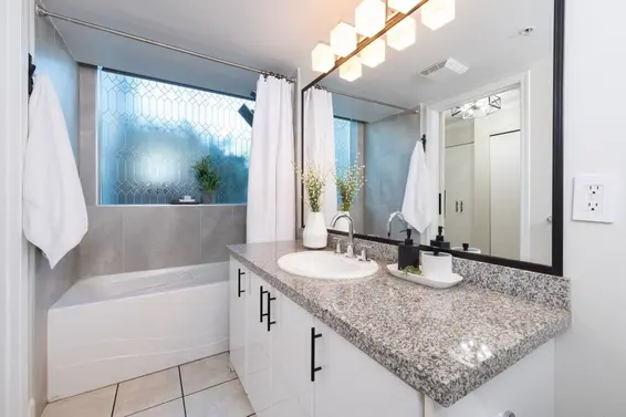 307 138 East Esplanade Avenue, North Vancouver For Sale - image 24