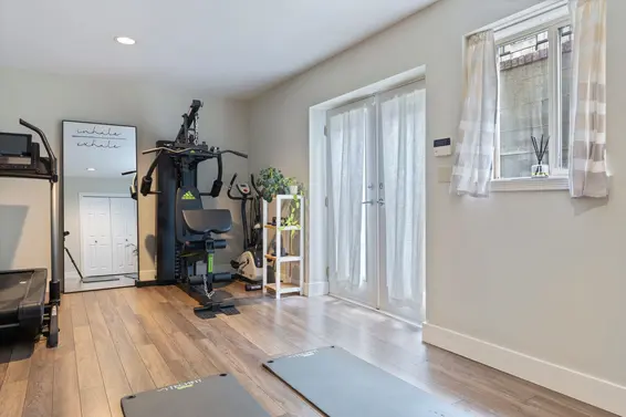 2752 Newmarket Drive, North Vancouver For Sale - image 31