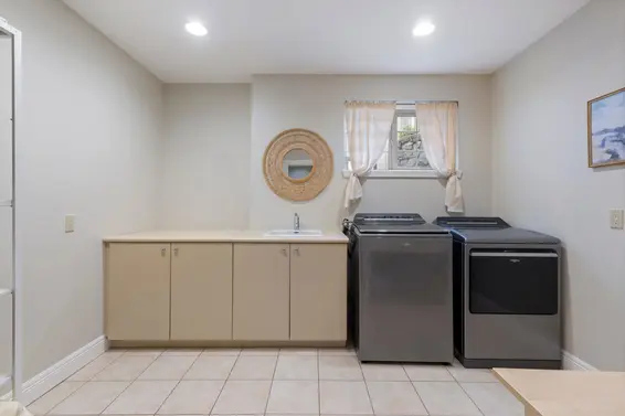 2752 Newmarket Drive, North Vancouver For Sale - image 34