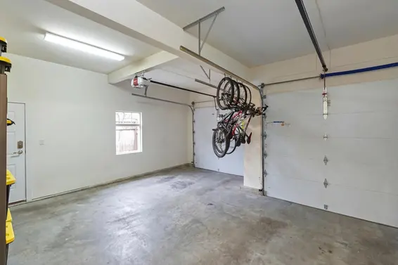 2752 Newmarket Drive, North Vancouver For Sale - image 37