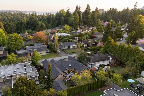 2752 Newmarket Drive, North Vancouver For Sale - image 39