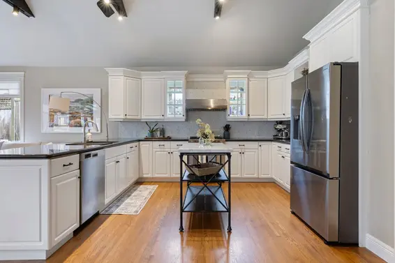 2752 Newmarket Drive, North Vancouver For Sale - image 7