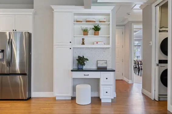 2752 Newmarket Drive, North Vancouver For Sale - image 8