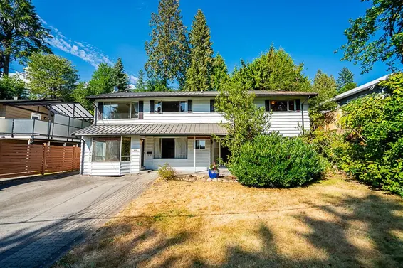 686 Crystal Court, North Vancouver