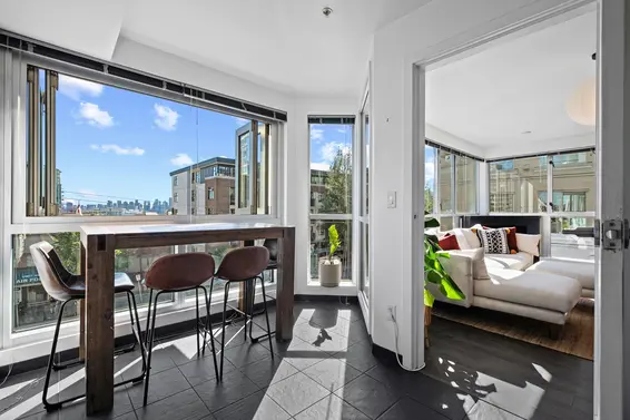 301 122 East 3rd Street, North Vancouver For Sale - image 2