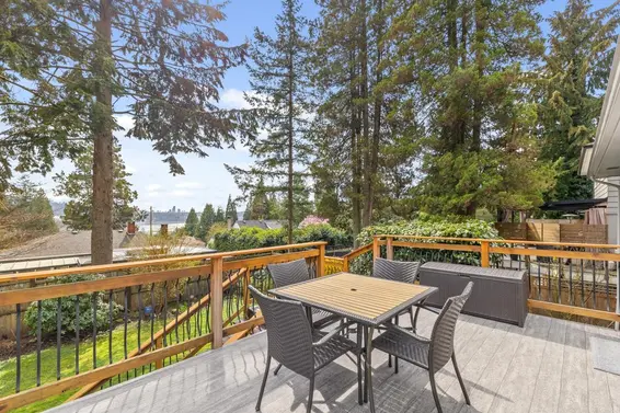 3075 Plymouth Drive, North Vancouver For Sale - image 13
