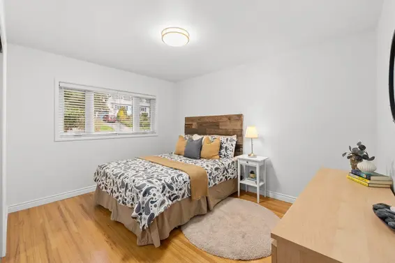 3075 Plymouth Drive, North Vancouver For Sale - image 17