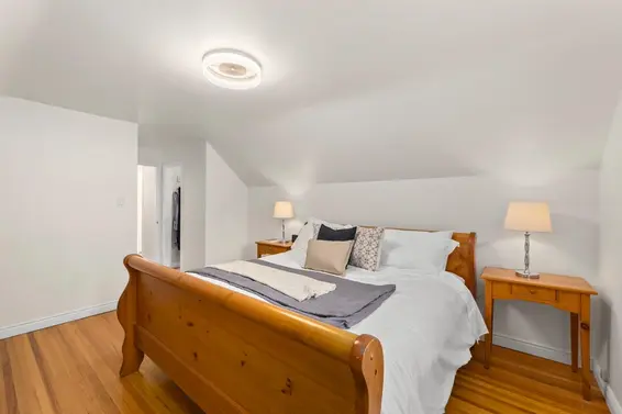 3075 Plymouth Drive, North Vancouver For Sale - image 22