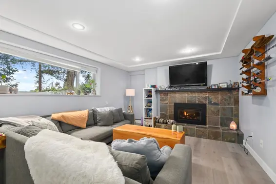 3075 Plymouth Drive, North Vancouver For Sale - image 27