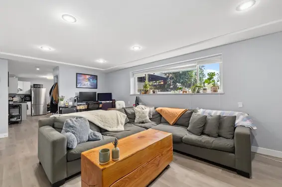 3075 Plymouth Drive, North Vancouver For Sale - image 28