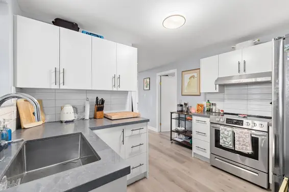 3075 Plymouth Drive, North Vancouver For Sale - image 30