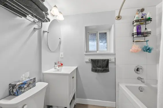 3075 Plymouth Drive, North Vancouver For Sale - image 32