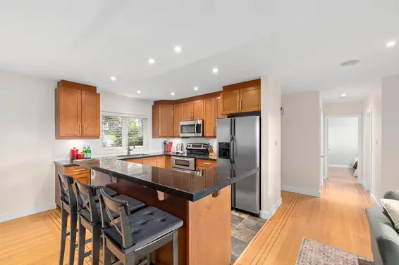 3075 Plymouth Drive, North Vancouver For Sale - image 8