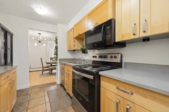 108 2024 Fullerton Avenue, North Vancouver For Sale - image 9