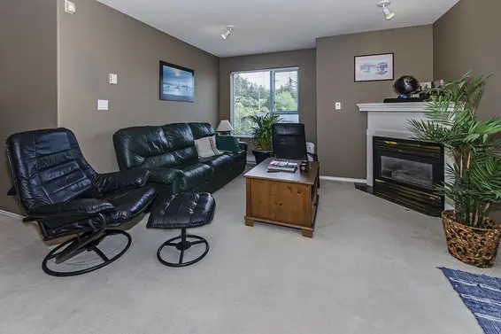 206 1085 West 17th Street, North Vancouver For Sale - image 7