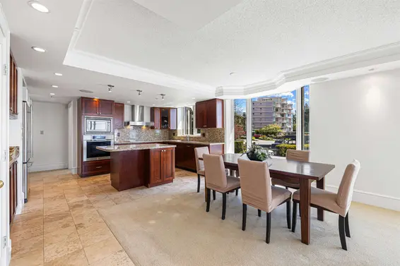 101 2280 Bellevue Avenue, West Vancouver For Sale - image 5