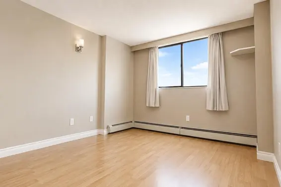 1607 145 St. Georges Avenue, North Vancouver For Sale - image 31