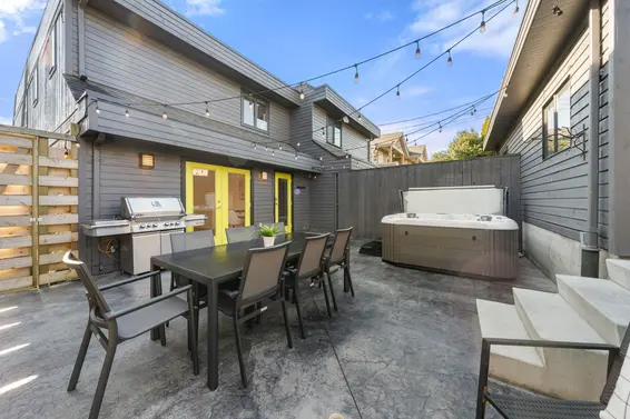 256 West 5th Street, North Vancouver For Sale - image 16