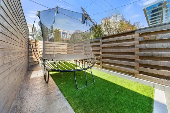 256 West 5th Street, North Vancouver For Sale - image 18