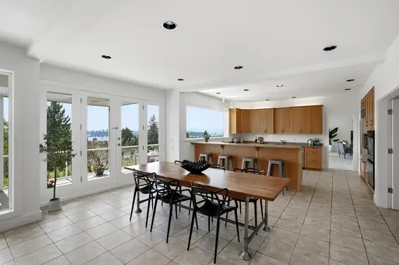 407 Brand Street, North Vancouver For Sale - image 5