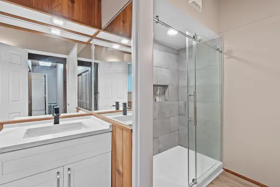 4802 Belvedere Drive, North Vancouver For Sale - image 18