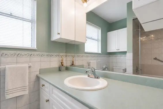 1555 Burrill Avenue, North Vancouver For Sale - image 27