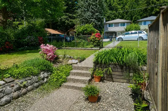 1555 Burrill Avenue, North Vancouver For Sale - image 3
