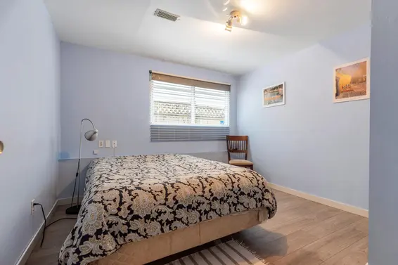 1555 Burrill Avenue, North Vancouver For Sale - image 34