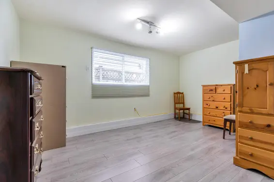 1555 Burrill Avenue, North Vancouver For Sale - image 36