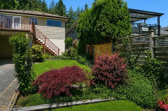 1555 Burrill Avenue, North Vancouver For Sale - image 6