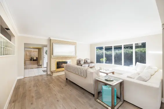 4110 Burkeridge Place, West Vancouver For Sale - image 11