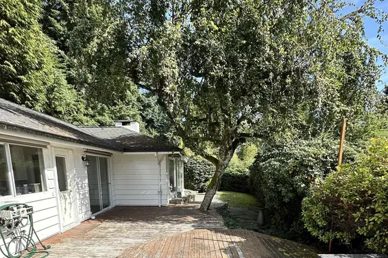 4110 Burkeridge Place, West Vancouver For Sale - image 22