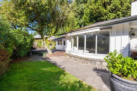 4110 Burkeridge Place, West Vancouver For Sale - image 3