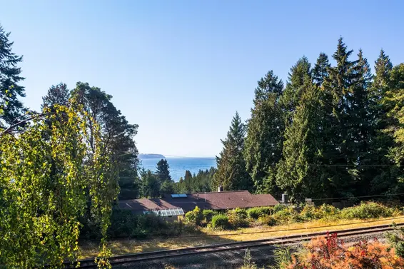 4110 Burkeridge Place, West Vancouver For Sale - image 7