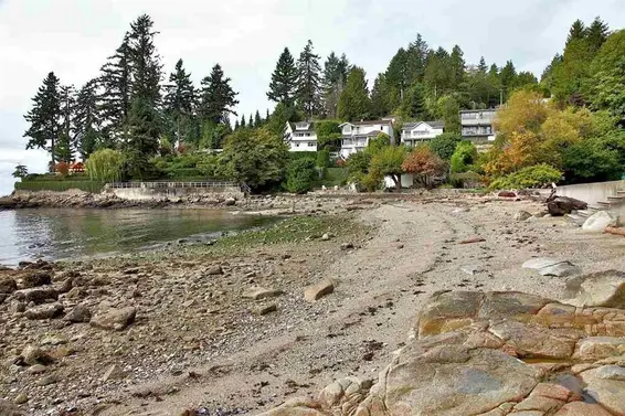 3288 Travers Avenue, West Vancouver