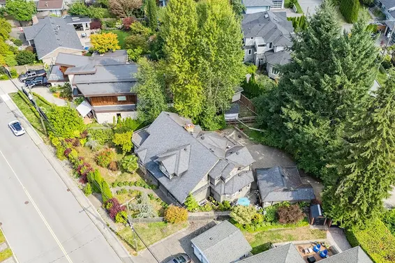 3582 Edgemont Boulevard, North Vancouver For Sale - image 6