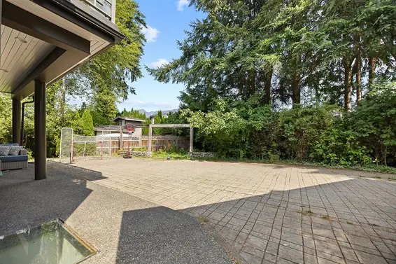 3582 Edgemont Boulevard, North Vancouver For Sale - image 9