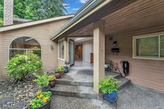 1675 Lawson Avenue, West Vancouver