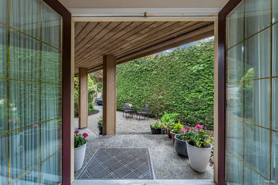 1675 Lawson Avenue, West Vancouver For Sale - image 2