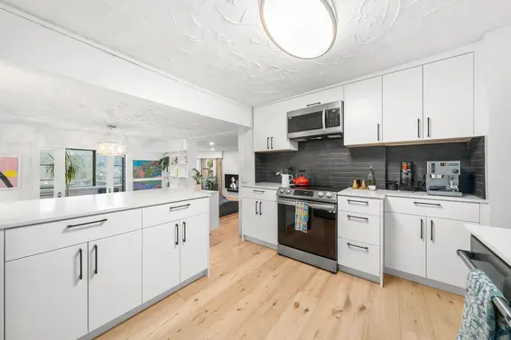2052 Capilano Road, North Vancouver For Sale - image 5