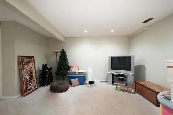 88 1950 Cedar Village Crescent, North Vancouver For Sale - image 17